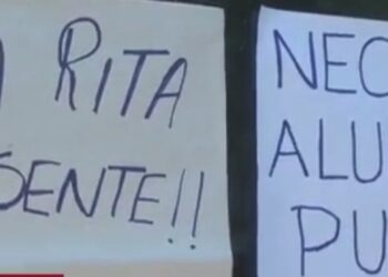 Vecinos de Santa Rita se manifiestan frente al municipio por promesas incumplidas