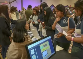 Comenzaron las Jornadas Institucionales de Expo Futuro 2025 en toda la provincia