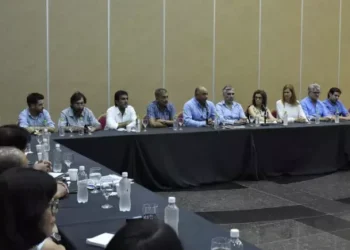 El Gobierno presentó una nueva propuesta salarial y continúa el diálogo con la Intergremial