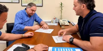 Pichanal: Aguas del Norte firmó un convenio para continuar obras de saneamiento