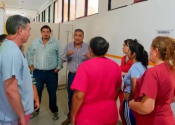 General Güemes: El ministro Mangione encabezó una visita de control y gestión en el hospital