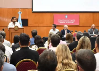 Ecosistema Digital de Documentos Inteligentes: “Avanzamos hacia un Estado más ágil, eficiente y ejecutivo”, afirmó Sáenz