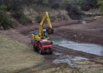 Rosario de la Frontera: Importante obra de encauzamiento del Arroyo Salado