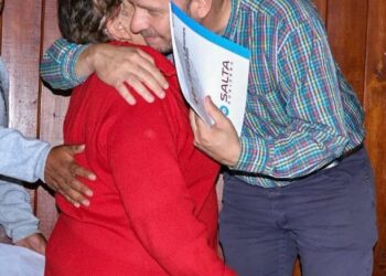 Cerrillos: Ya son 240 familias las que accedieron a su título de propiedad en dos años