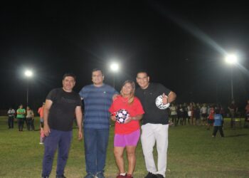 Aguaray: Tobantirenda ya disfruta de una cancha iluminada