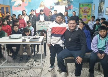 Aguaray: Taller de prevención de adicciones en la Escuela de Capiazuti