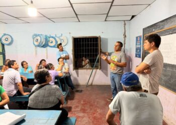 Orán: El intendente Lara Gros encabezó una reunión clave por la regularización dominial en el barrio Abraham Balut