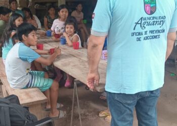 Aguaray: Talleres sobre autoestima y prevención de adicciones en el barrio 9 de Julio