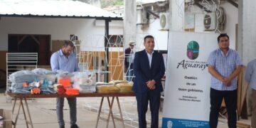 Aguaray: Se entregó ropa de trabajo al personal municipal