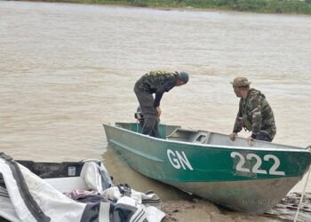 Orán: Interceptan una embarcación con más de 25 kilos de pasta base y detienen a un adulto junto a tres menores