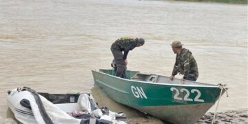 Orán: Interceptan una embarcación con más de 25 kilos de pasta base y detienen a un adulto junto a tres menores