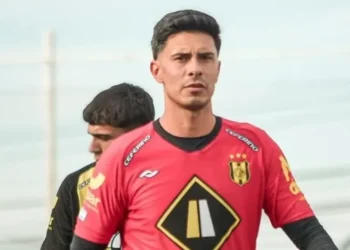 Conmoción en el fútbol argentino: Un arquero sufrió un paro cardíaco en pleno entrenamiento