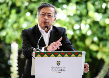 Colombia: El ejército dejará de comprar armamento de Estados Unidos