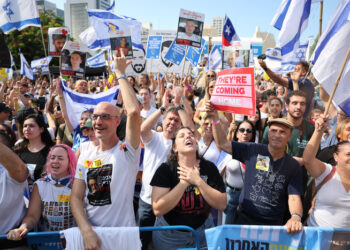 Israel liberó a 1.968 presos palestinos a cambio de los 20 rehenes entregados por Hamas