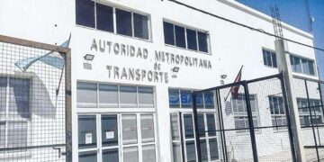 Condenados por liberar vehículos secuestrados a cambio de dinero en la AMT