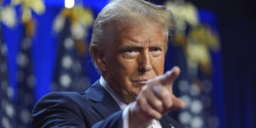 Donald Trump anunció la cancelación de una segunda ola de ataques en Venezuela tras la liberación de presos políticos