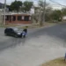 Barrio Universitario: un niño salió despedido tras violento choque entre una moto y un auto
