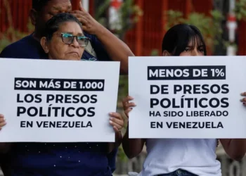 El gobierno de Venezuela liberó a 24 presos políticos en un operativo nocturno