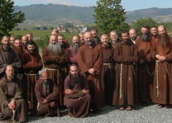 ⚜️ Renacer capuchino: la resistencia tradicional que florece en Morgo