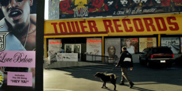 La gloria y caída de Tower Records: del paraíso musical a la bancarrota