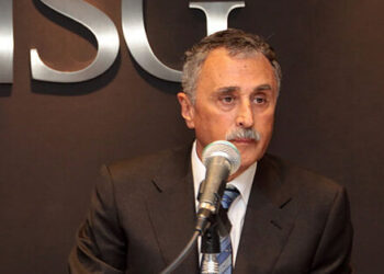 🧓 Otro escándalo en el PAMI: denuncian sobreprecios de hasta 700% en lentes para jubilados