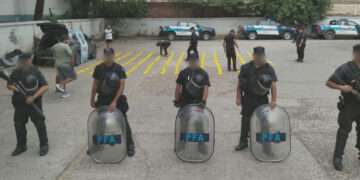 Incautan más de 200 kilos de cocaína con la marca del delfín