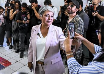 Elecciones en Chile: Un triunfo de Jara que será cuesta arriba en el balotaje