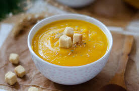 Crema de verduras especiadas con zanahoria y calabaza: una cena liviana y llena de sabor