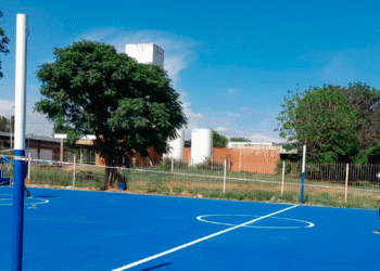 Tartagal avanza con la construcción de nuevos playones deportivos en barrios y espacios comunitarios