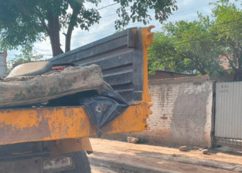 El operativo de descacharrado llega a los barrios de la zona céntrica