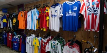 El negocio oculto de las camisetas de fútbol falsas mueve millones en el mundo