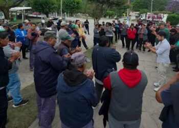 Campo Quijano: Levantan el paro municipal con un acta borrador; el acta definitiva aún no fue leída a los trabajadores.