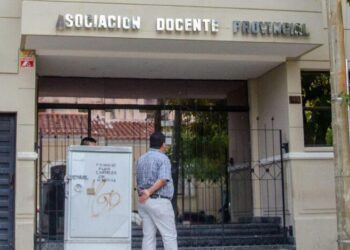 ADP suspendió el paro tras la postergación del debate por la reforma del Estatuto Docente