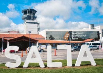 Vuelos cancelados y demoras en el Aeropuerto de Salta por el paro de ATEPSA