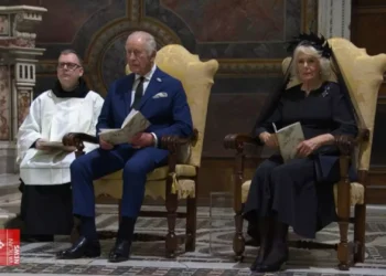 Los protestantes irlandeses se oponen rotundamente a la visita de Carlos III al Vaticano