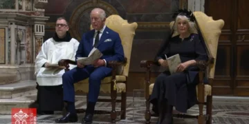 Los protestantes irlandeses se oponen rotundamente a la visita de Carlos III al Vaticano