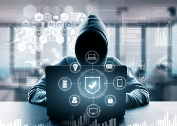 La Policía Nacional Española advierte sobre un fraude que suplanta bancos y comercios online