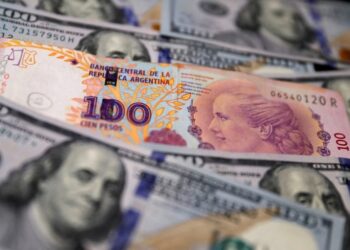 💵 El dólar suma cinco alzas consecutivas y la licitación del Tesoro marca el pulso financiero