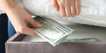 💵 Dólar bajo el colchón: los argentinos compraron más de u$s21.000 millones en la era Milei pese al esfuerzo del gobierno por evitarlo