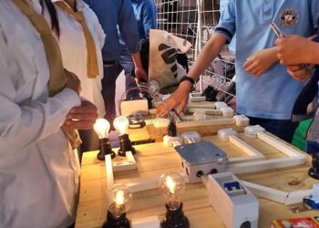 Fuerte rechazo a los legisladores salteños por apoyar el recorte a las escuelas técnicas