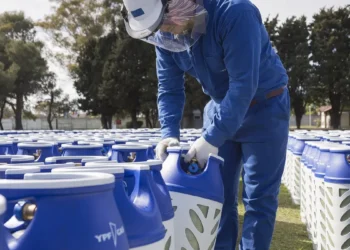 💡🔥 YPF presenta garrafas plásticas revolucionarias: más livianas, seguras y sostenibles