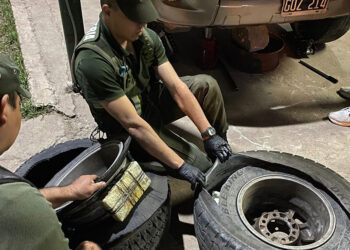 Detienen a taxista tucumano en Corrientes por narcotráfico: intentaba cruzar a Brasil