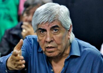 💼📢 Moyano presiona por revisión salarial urgente y desafía al Gobierno de cara a las paritarias