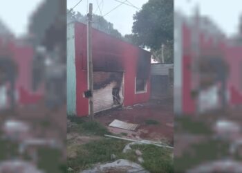 Tragedia en Los Hornos: tres hermanos murieron en un incendio