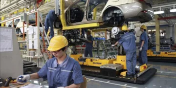 🚗 La producción automotriz cayó 5% interanual