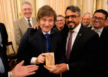 🏛️ Encuentro anticatólico: Milei celebró el Día de las Iglesias Protestantes (Evangélicas) en Casa Rosada