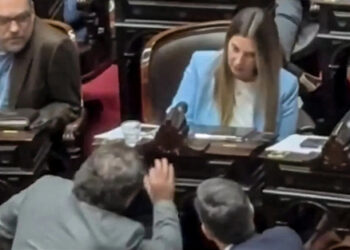 🔥 Estalló el PRO en Diputados: Lospennato desafió a Ritondo y votó contra los vetos de Milei