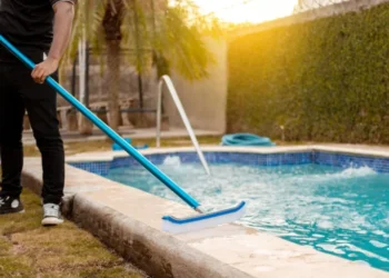 Capacitación gratuita sobre mantenimiento de piletas en el CIC de barrio Asunción