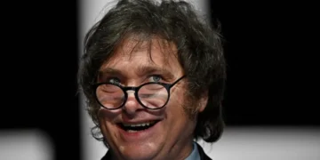 📚 Milei regaló un libro polémico a sus ministros