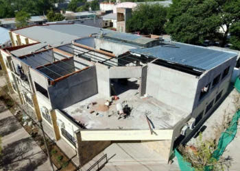 Las Lajitas: Avanza la ampliación y modernización del edificio municipal